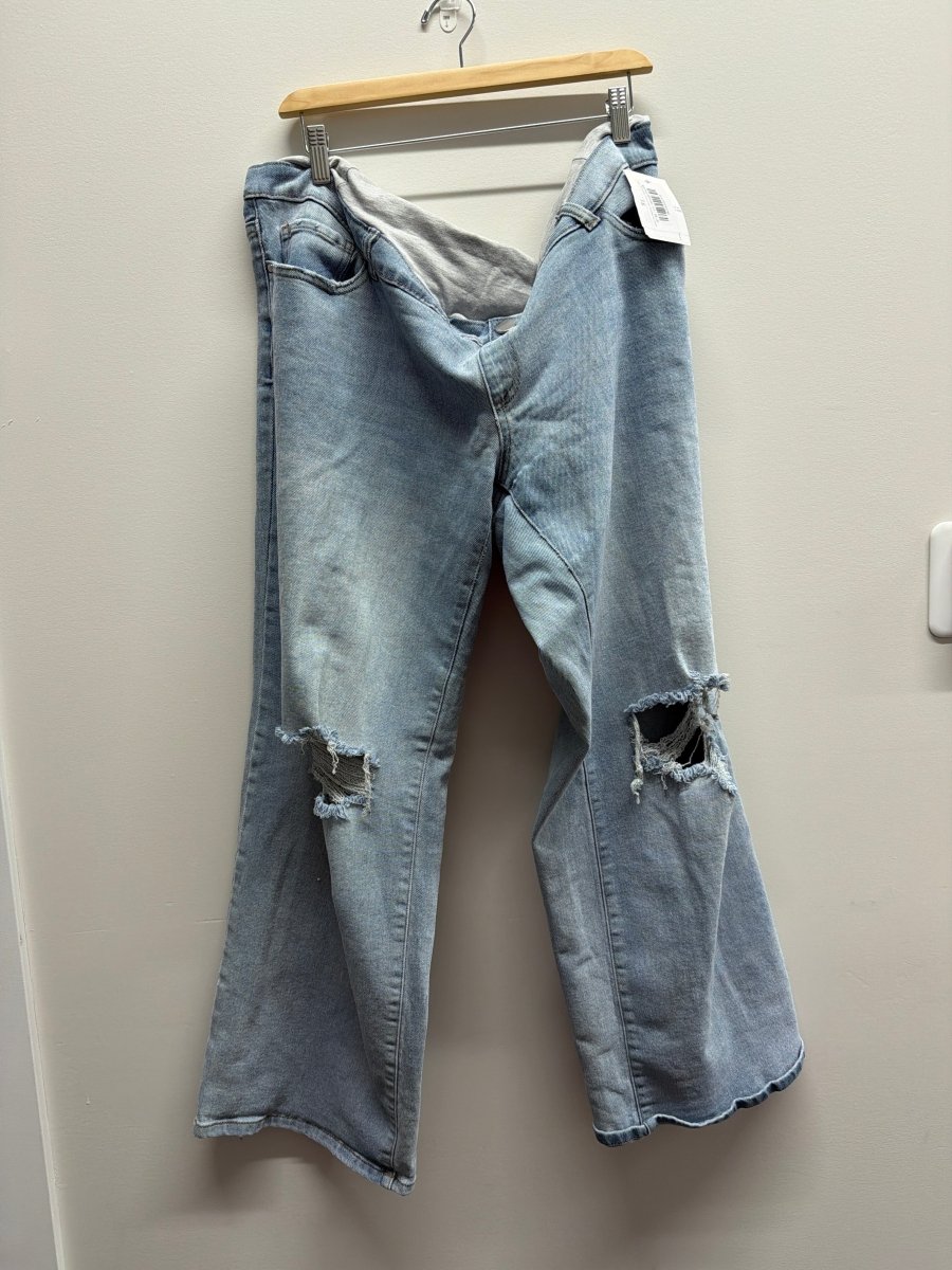 Paisley Sky Maternity Jeans, Heavy Distressing – Size XXL - Nest and Sprout - Consignment