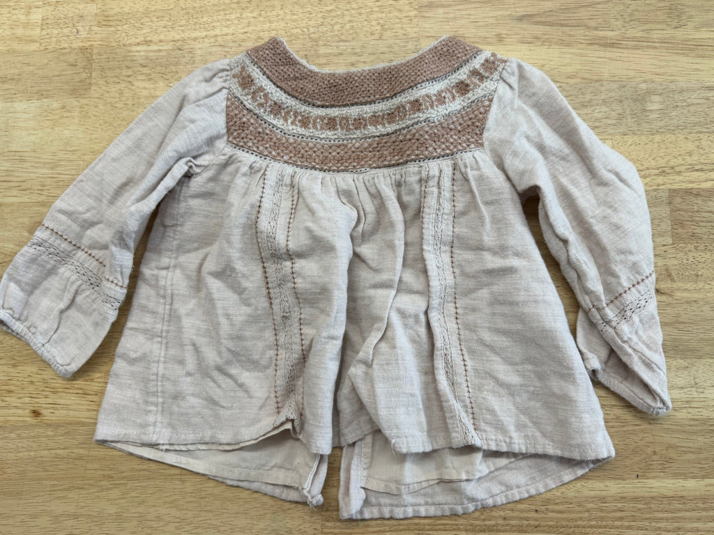 Zara Open Back Top – | Light Pink | Appliqué Neckline