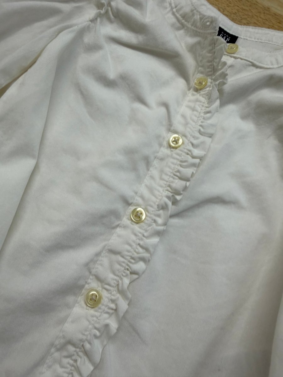 Gap Ruffle Button Up Shirt – 18-24 Months | White | No Collar - Nest and Sprout-Consignment