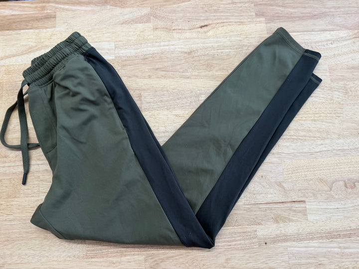 Under Armour Green Track Pants – Adult S