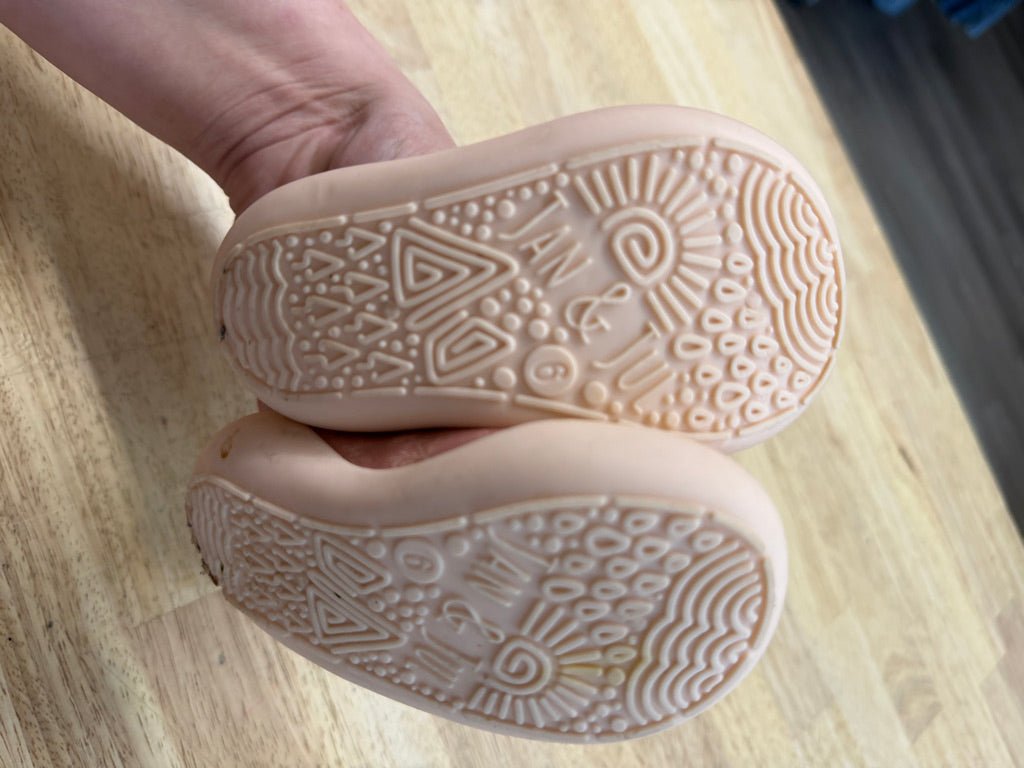 Jan & Jul Water Play Shoes – 6 | Prairie Pink imperfect - Nest and Sprout - Consignment