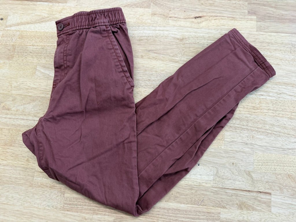 Old Navy Built-In Flex Tapered Pants – XL (14–16Y) | Burnt Reddish - Nest and Sprout-Consignment