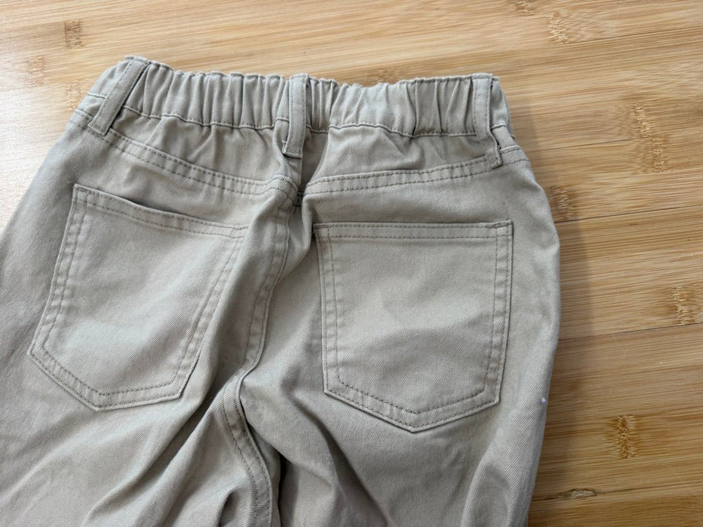 Uniqlo Chino Denim Jeans – 120 (6–7Y) | Khaki - Nest and Sprout-Consignment