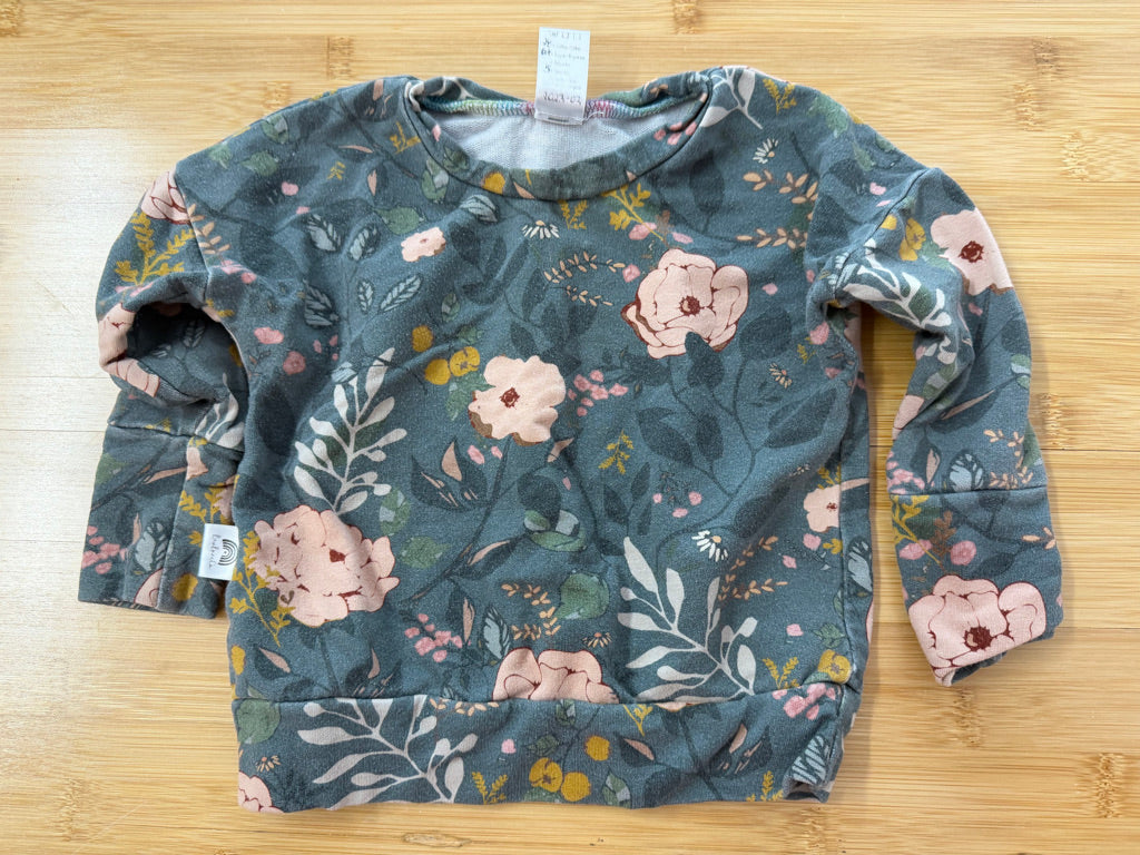 Lux Love Co Grow With Me Shirt – 3–12M | Sage Green Peach Floral | Play