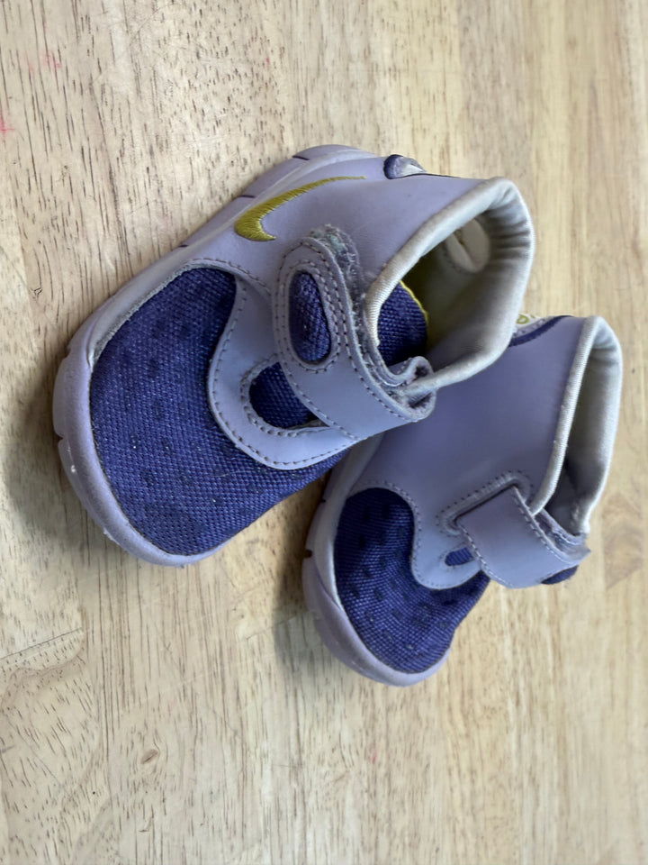 Nike Sneakers – Size 4 | Purple Velcro