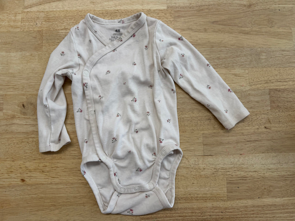 H&M Kimono Bodysuit – 6–9M | Cream, Daisy Floral Print