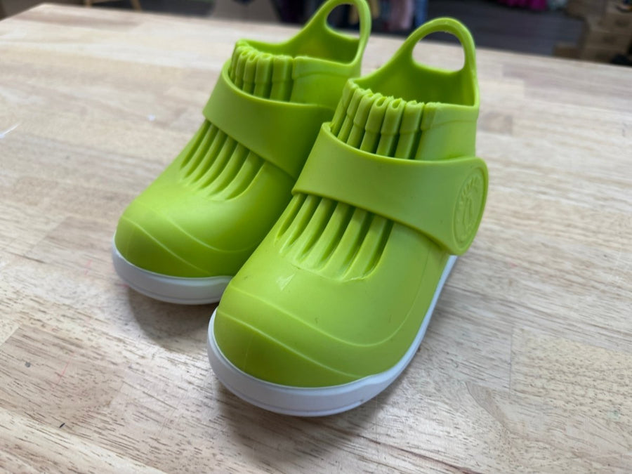 Butler Rain Boots Green NWT | Size 8/9/10 - Nest and Sprout - Consignment