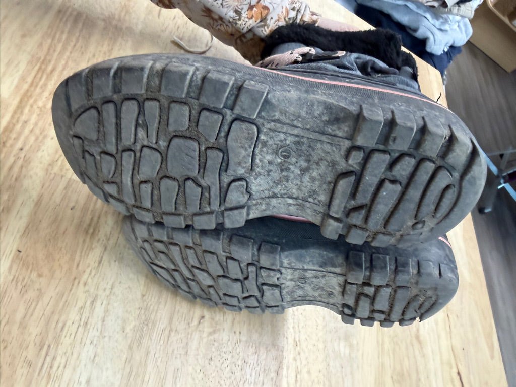 Junior Galosh Style Winter Boots – 1 | Play - Nest and Sprout - Consignment