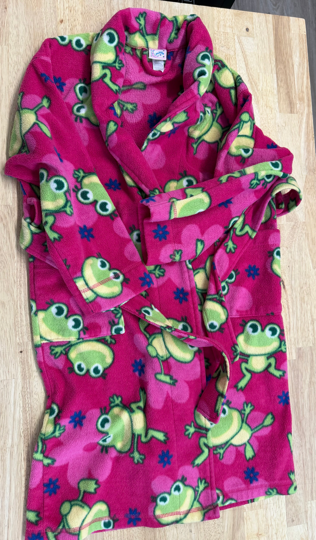 Pekkle Frog Print Fleece House Robe – 10 | Pink
