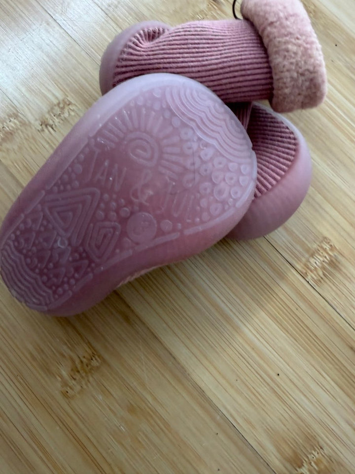 Jan and Jul Jelly Shoes – 3 | Fleece Lined - Nest and Sprout-Consignment
