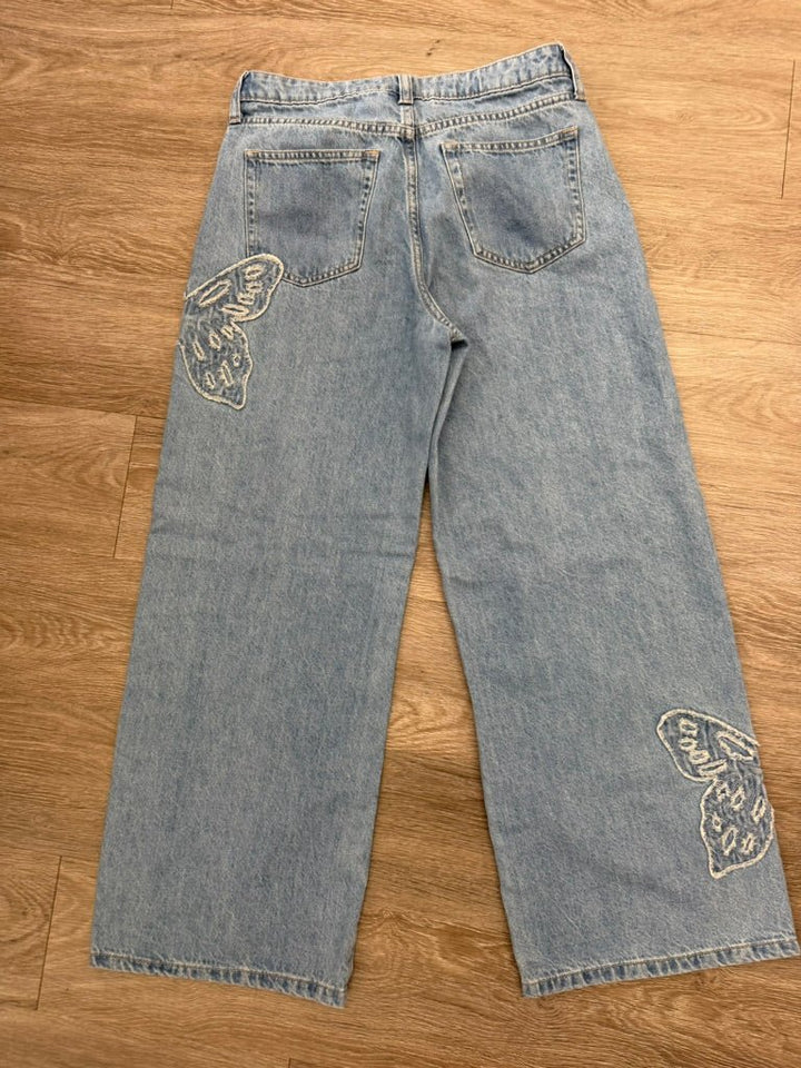 Gap Wide Leg Jeans – 18 | Light Denim Butterfly Embroidered Patch
