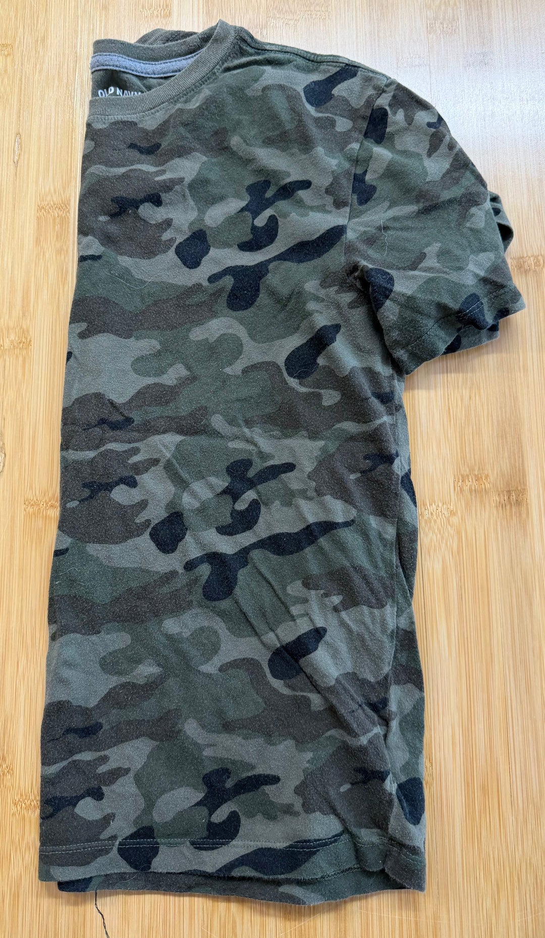 Old Navy Softest Tee – 14–16 | Green Camo SHORT Sleeve | Play