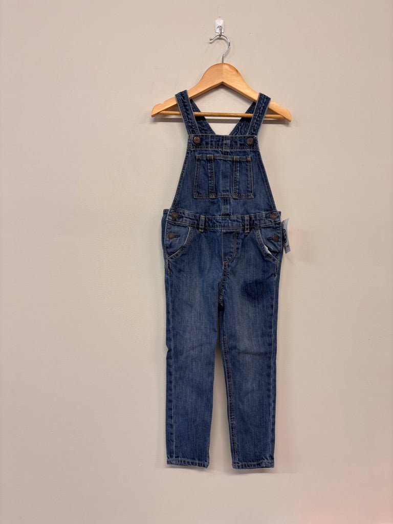 GAP Kids Heart Pocket Overalls – Medium Wash – Size 4 - Nest and Sprout - Consignment