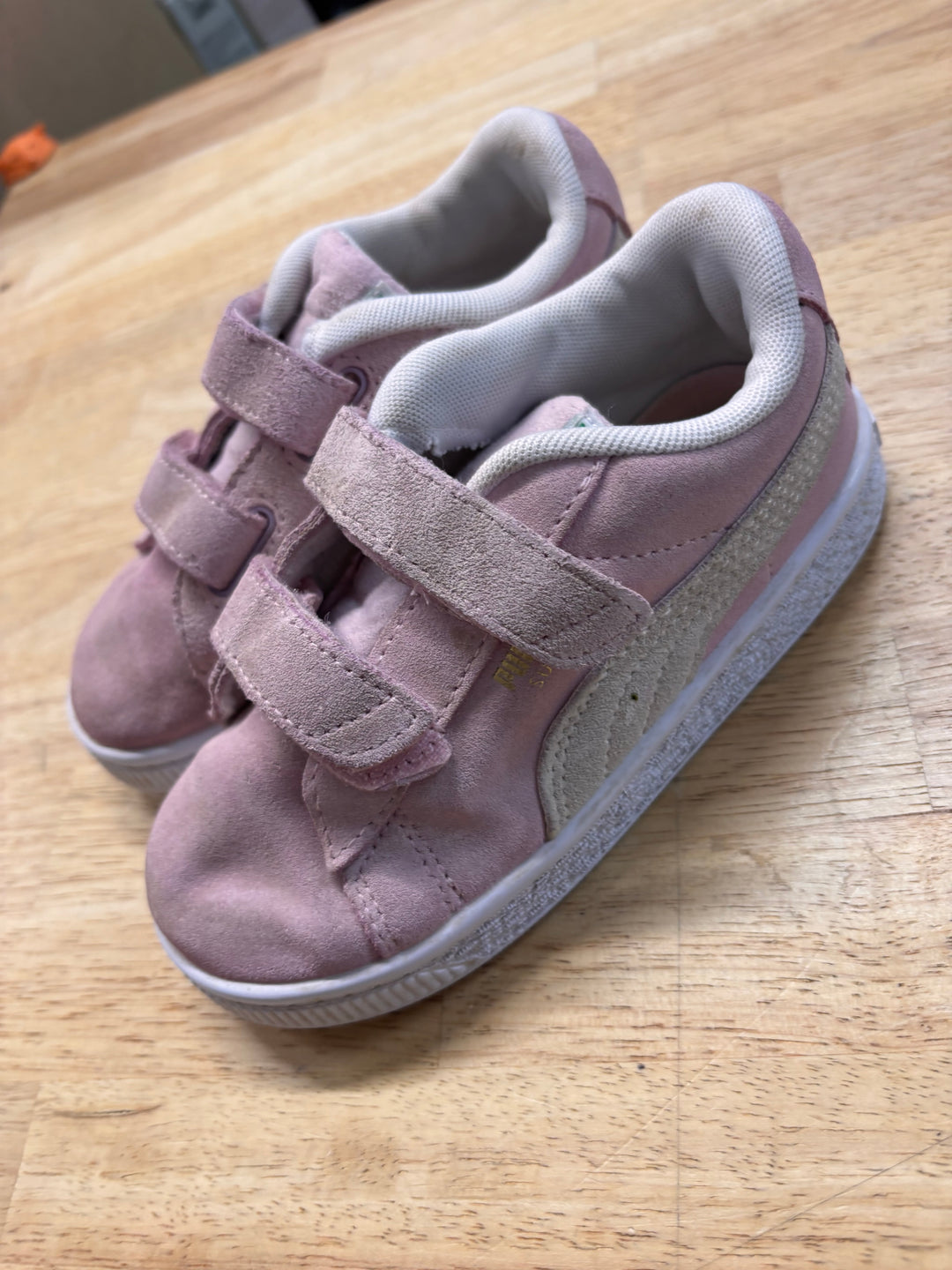 Puma Sneakers Size 10 – Pink