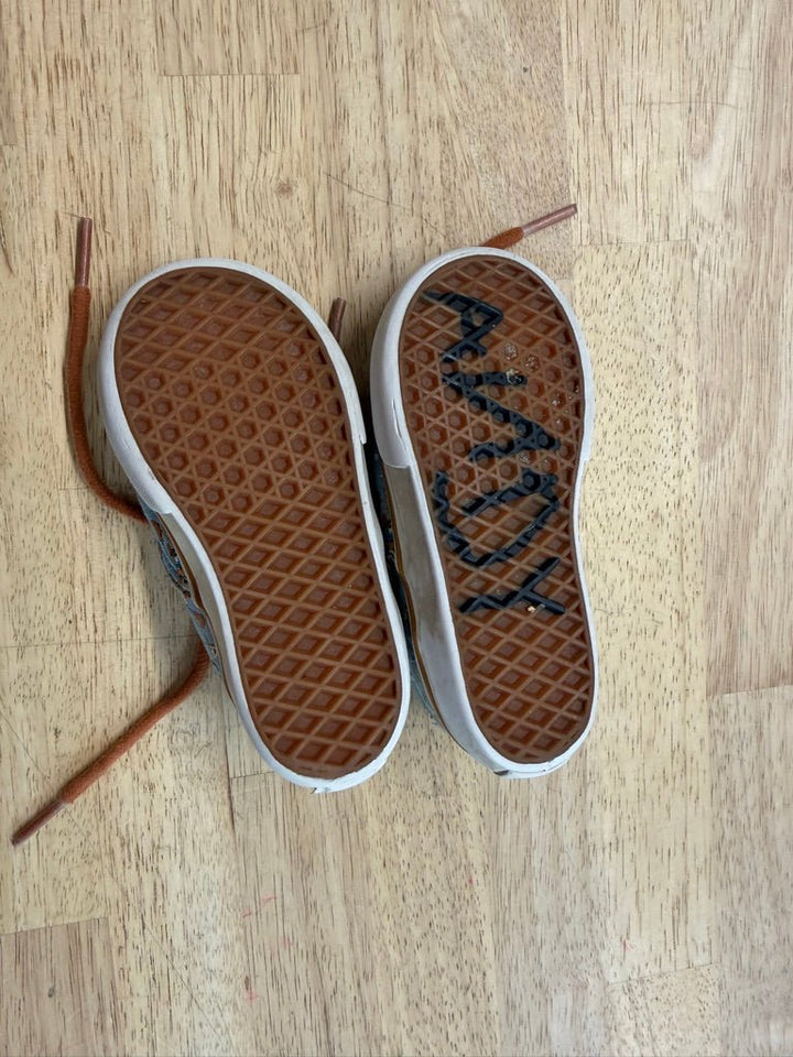 Vans Sneakers – 5.5 | Toy Story Lace - Up - Nest and Sprout - Consignment