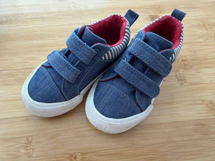 Joe Fresh Denim Canvas Velcro Sneaker – 6