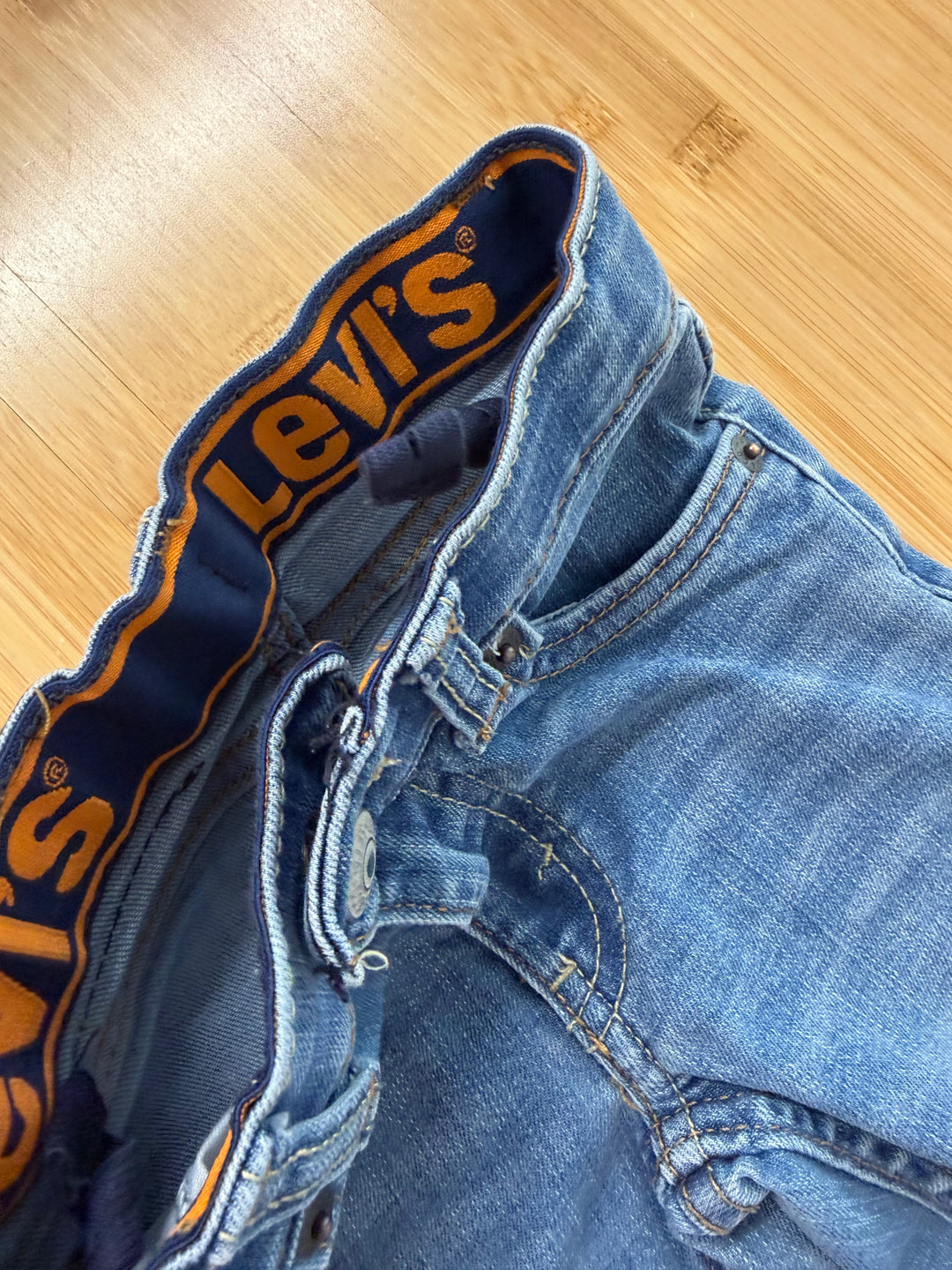 Levi's 510 Slim Jeans – 4 | Light Wash Adjustable Elastic Inside Waist