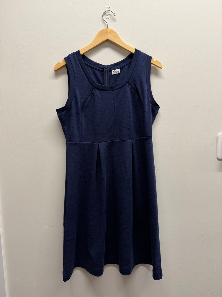 Thyme Maternity Nursing Top – M | Heathered Navy Hidden Zip Access | Play - Nest and Sprout-Consignment