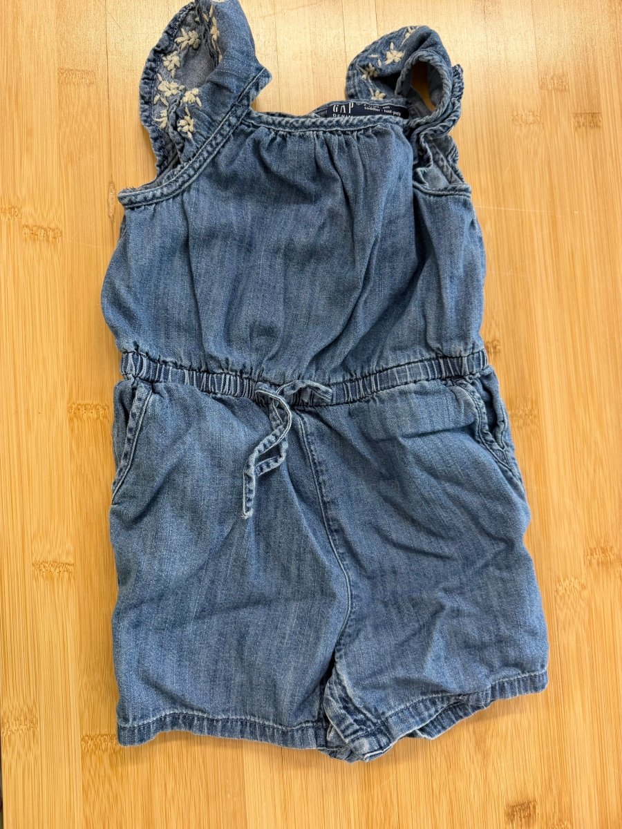 Gap Floral Embroidery Denim Jumpsuit – 2Y | Romper Style - Nest and Sprout-Consignment