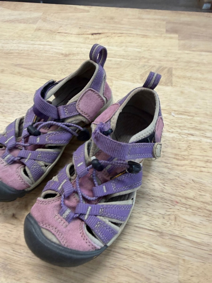 Keen Closed Toe Sandals | Size 11 - Nest and Sprout - Consignment