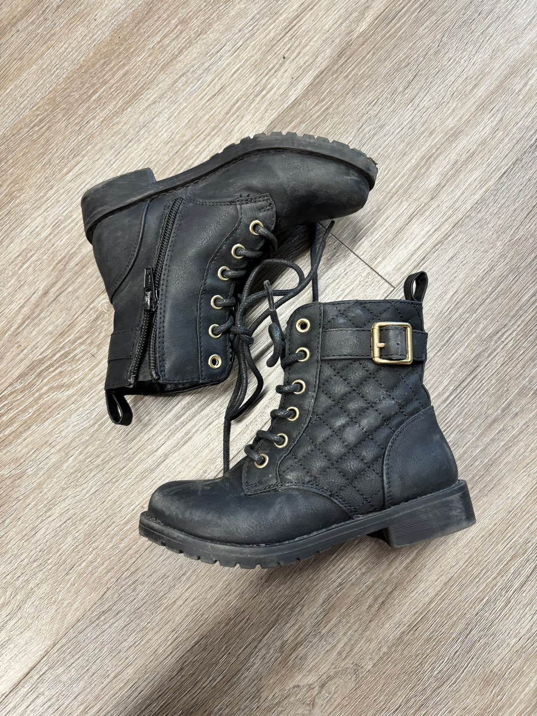 The Children’s Place Quilted Ankle Boots | Size 11