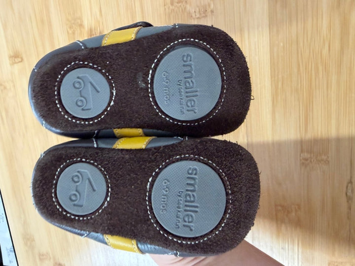 Smaller by See Kai Run Faux Leather Shoe – 3 (6–9M) | Light Grey Yellow Stripe - Nest and Sprout-Consignment