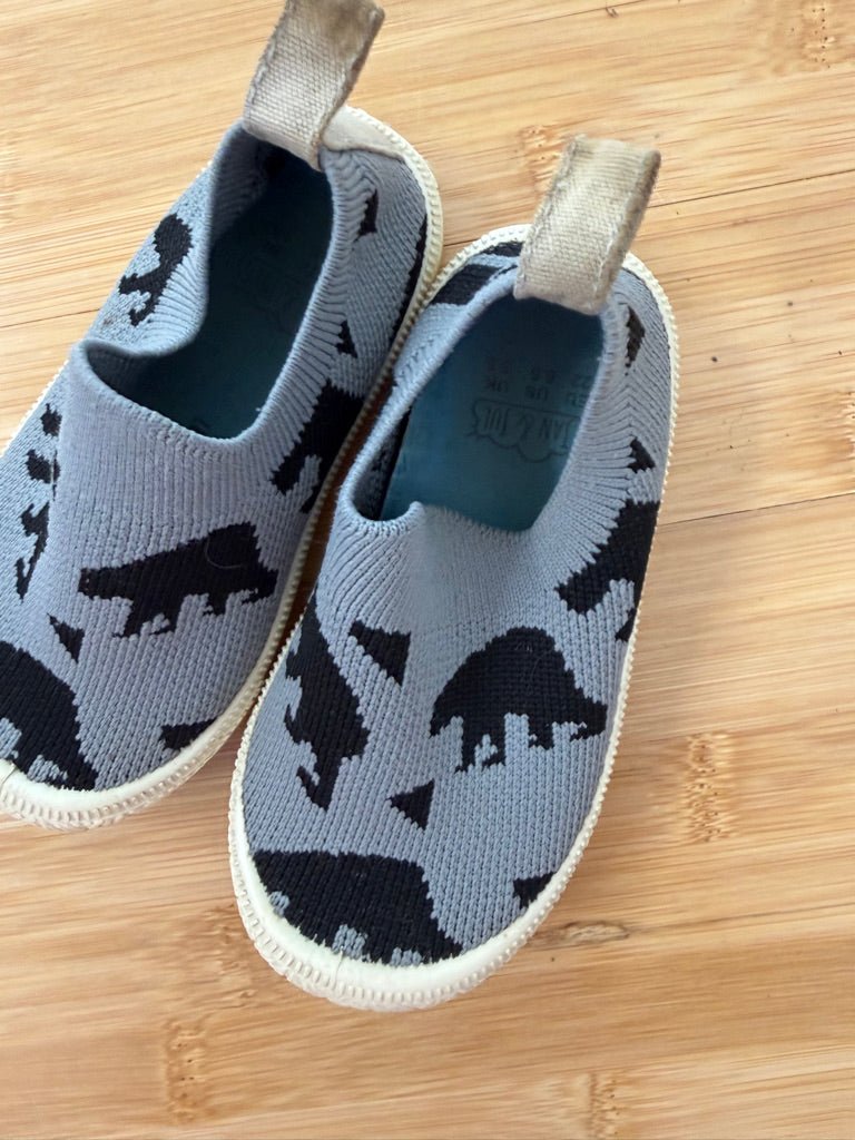 Jan & Jul Bear Knit Shoes – 6.5 | Play - Nest and Sprout-Consignment