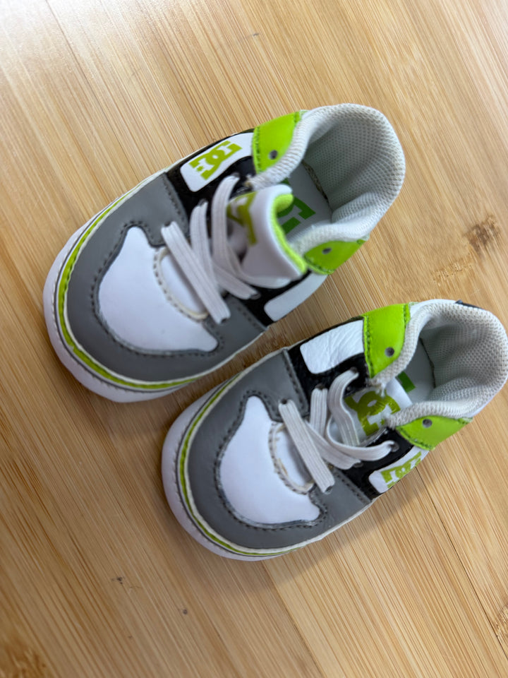 DC Crib Shoes – 1 | Green & White