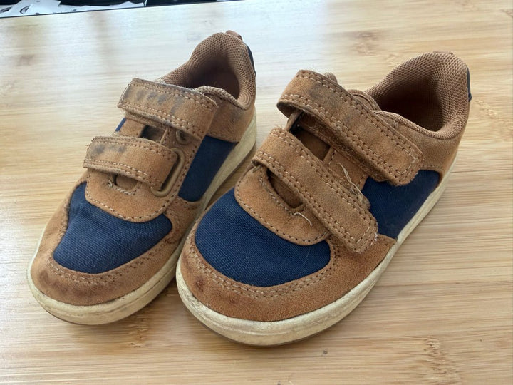 Old Navy Velcro Sneakers – 8 | Brown | Play - Nest and Sprout-Consignment