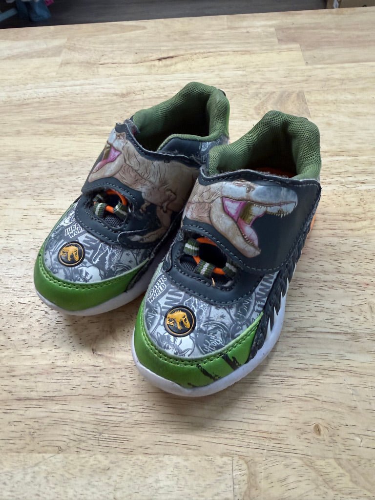 Jurassic Park Velcro Sneakers – 7 - Nest and Sprout - Consignment