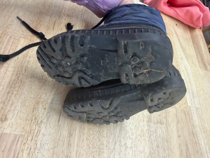 Kamik Navy & Black Galosh Snowboot – 8 - Nest and Sprout-Consignment