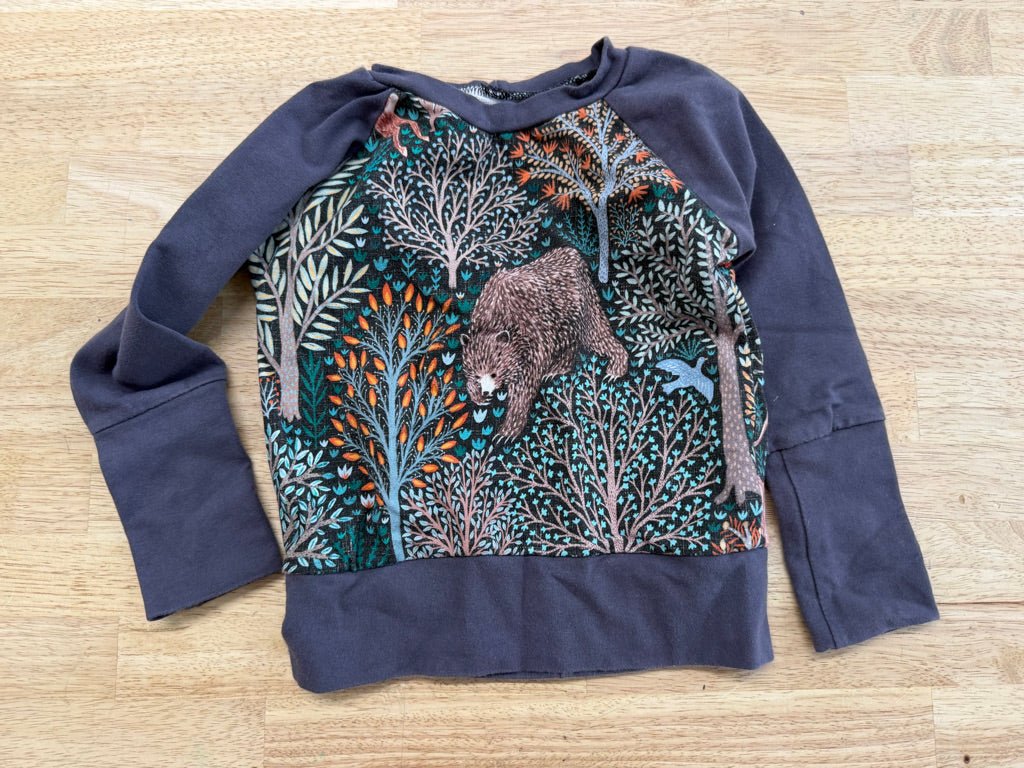 Gro by Zo Shirt – 1–2Y | Charcoal Bear &amp; Leaves