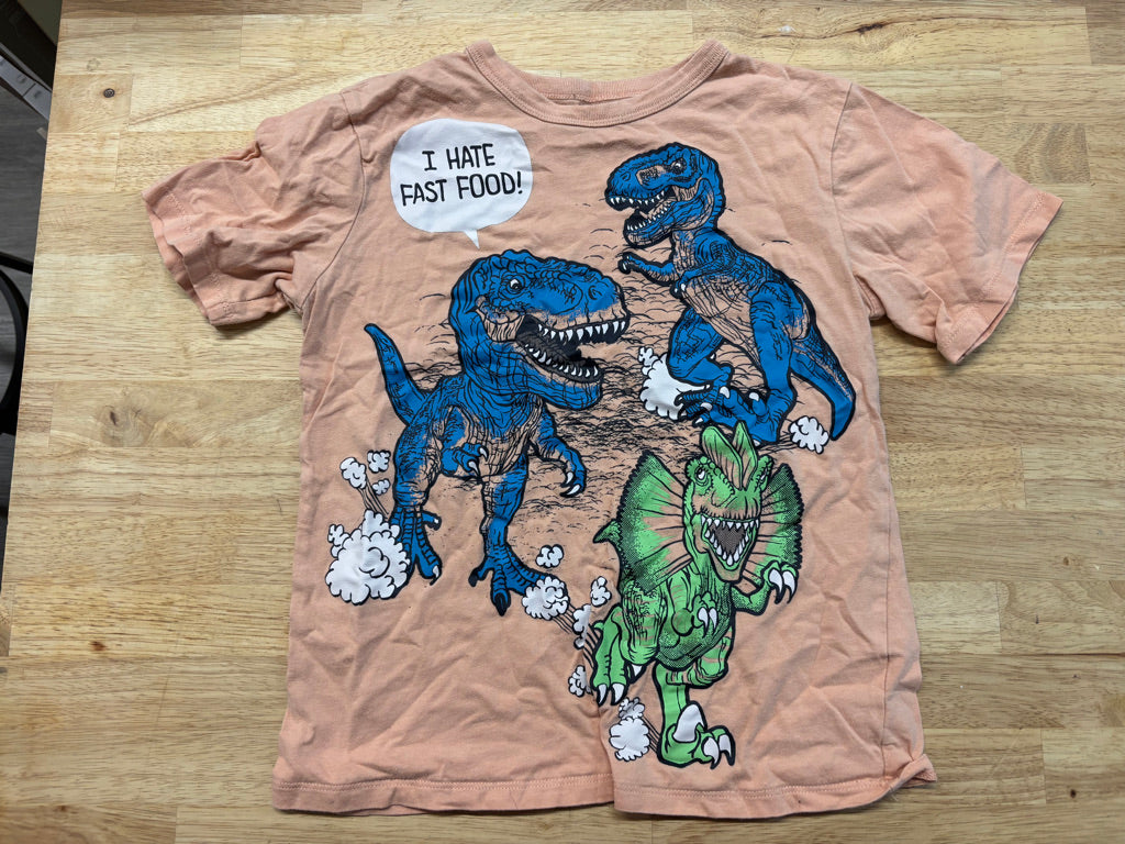 Children’s Place Graphic Tee – Size 7/8 Peach