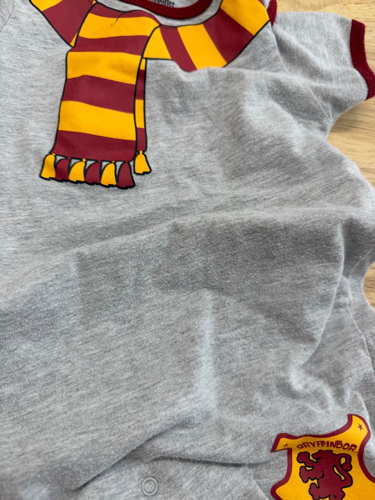 Harry Potter Romper – 18–24M | Short Sleeve - Nest and Sprout - Consignment