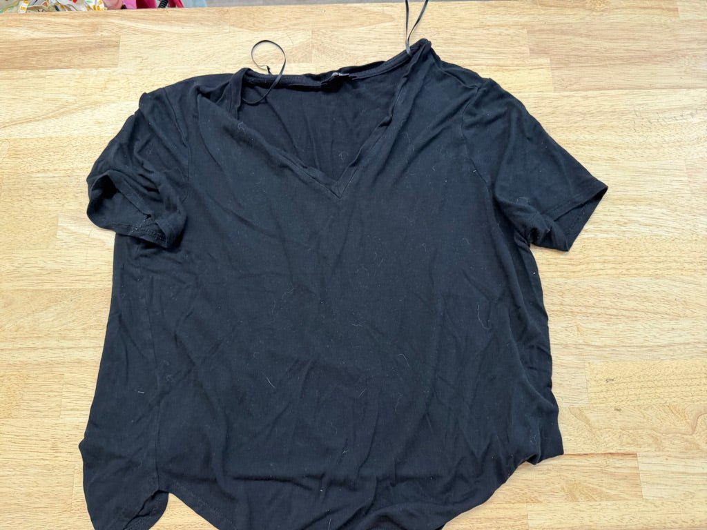 Dynamite T-Shirt – Small (12-14 Years) | Black - Nest and Sprout-Consignment