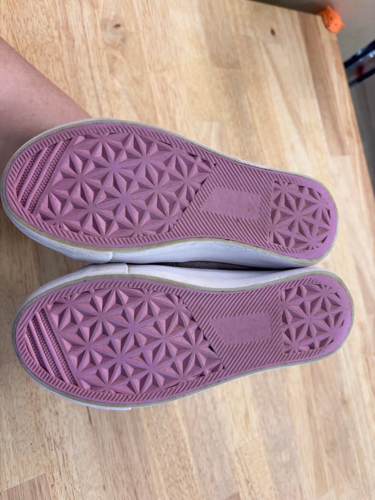 Ripzone 10 Canvas Pull - On Sneakers - Nest and Sprout - Consignment