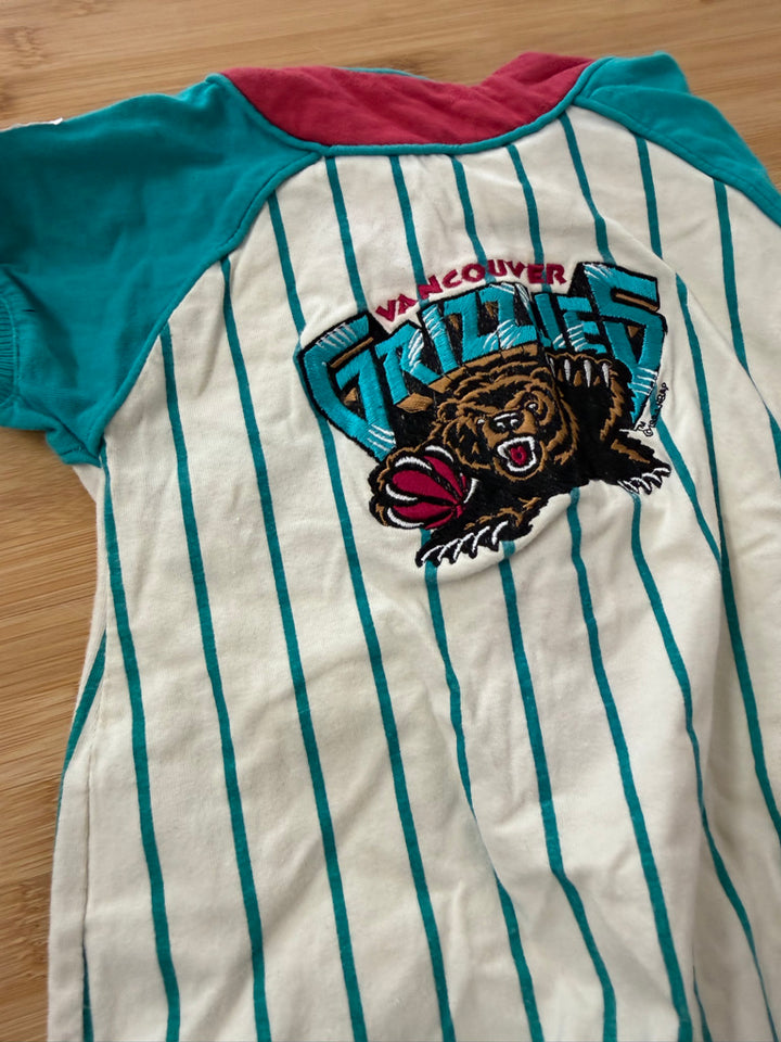 Vancouver Grizzlies Romper – 3–6M | White 100% Cotton Logo Patch