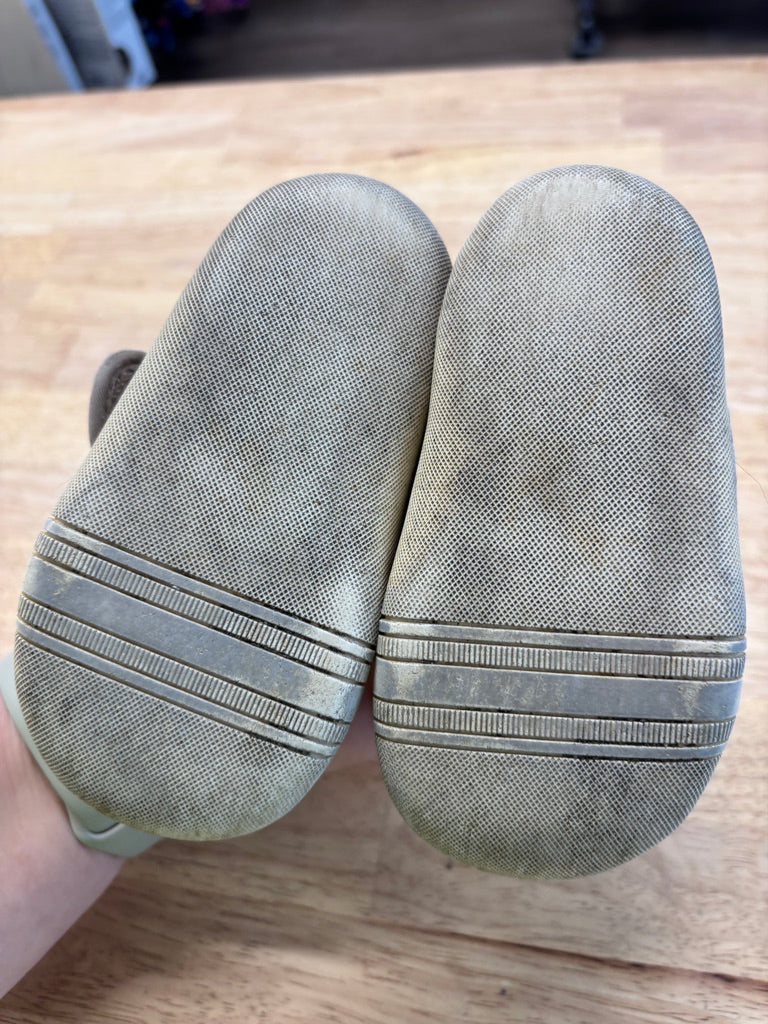 Stonz 5T Beige Sneaker (24M)