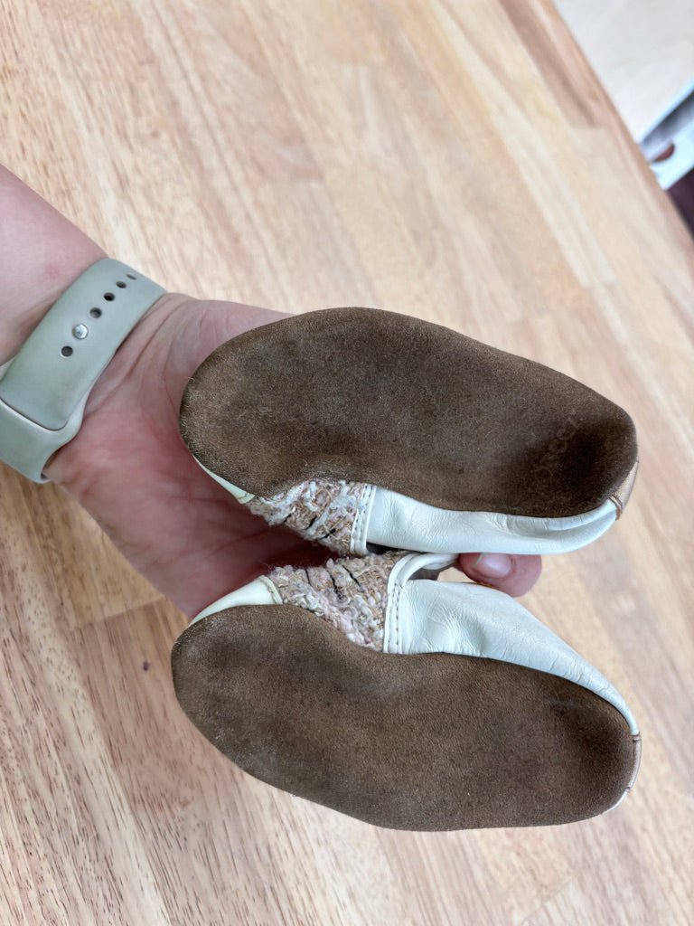 Robeez 6–12M Kitty Cat Moccasins - Nest and Sprout - Consignment