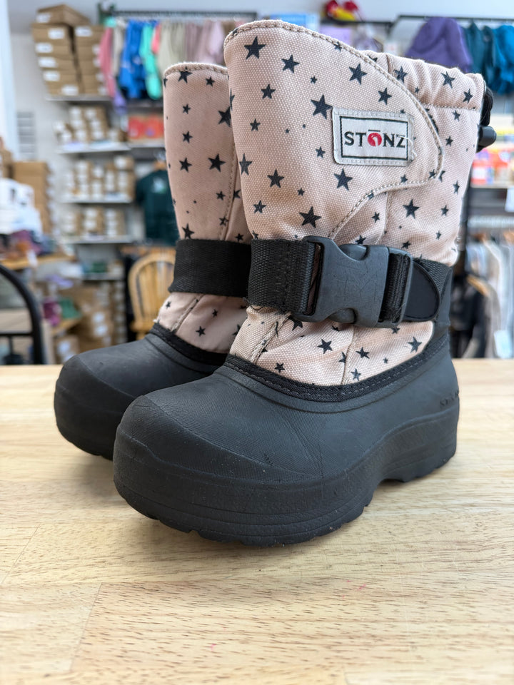 Stonz Winter Boots – 11 | Dusty Pink | Black Stars | Buckle Clasp and Velcro