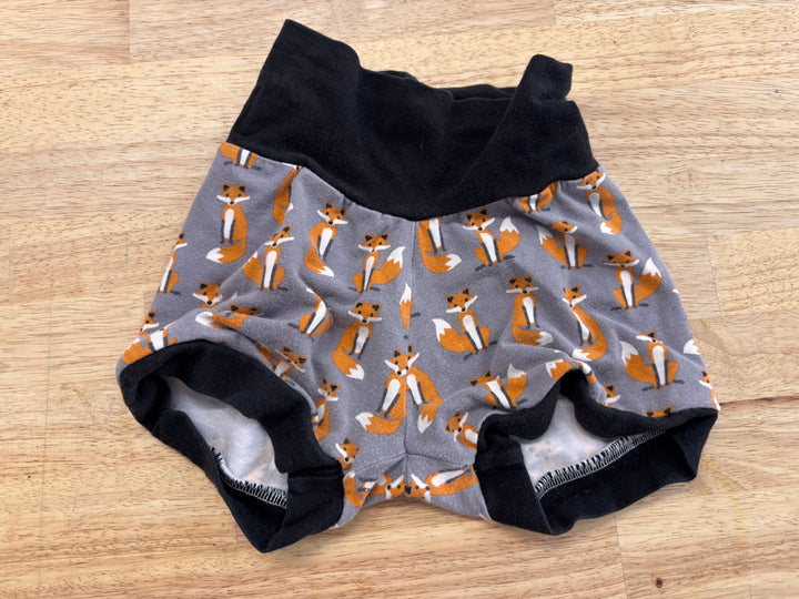 Fox Print Grow-With-Me Shorts – Size 3–12M (Est.)