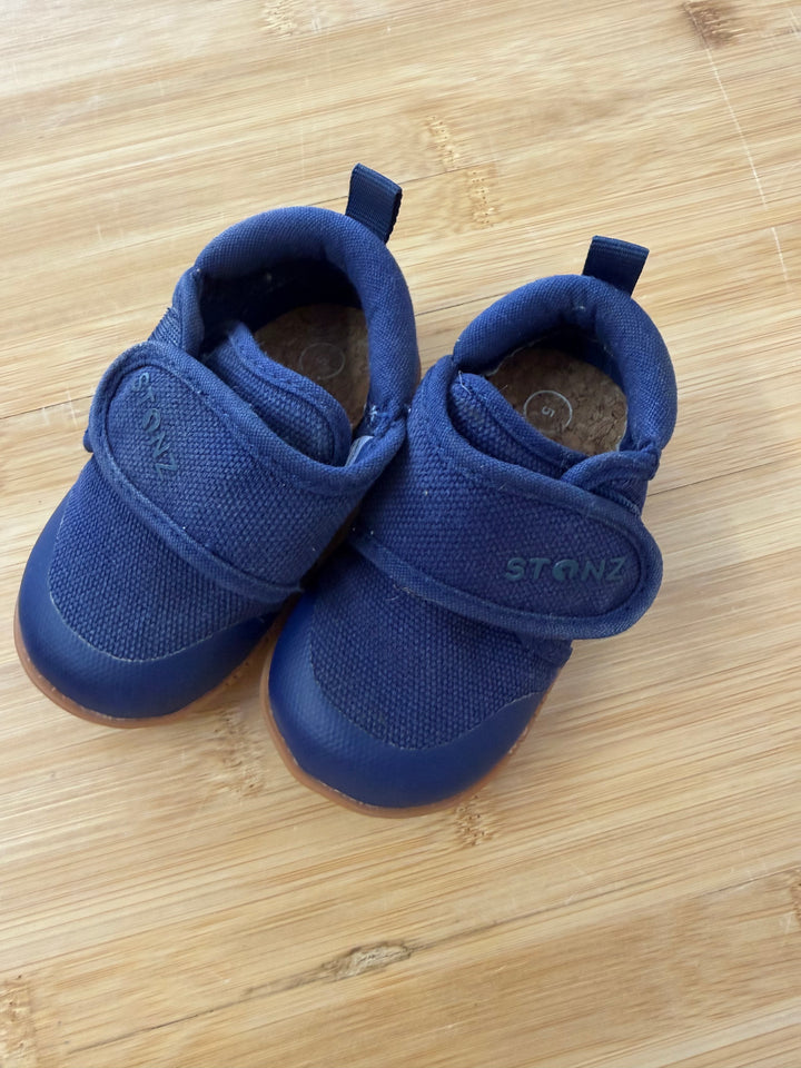 Stonz Shoe – 5 | Cork Base | Navy