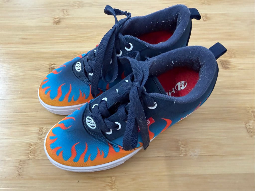 Heelys – Youth 3 | Flame Print Great Condition - Nest and Sprout-Consignment