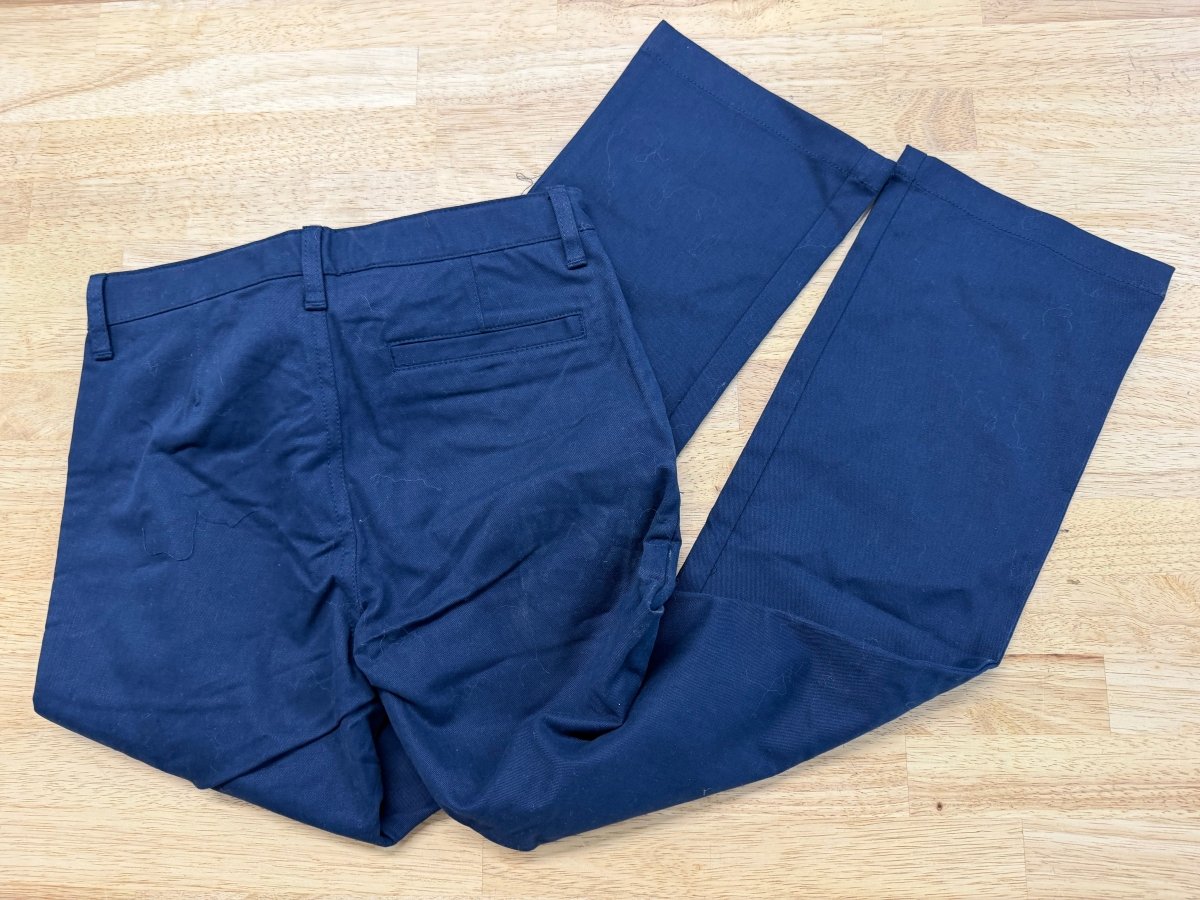 Old Navy Built-In Flex Chino – 8 | Navy | Straight - Nest and Sprout-Consignment