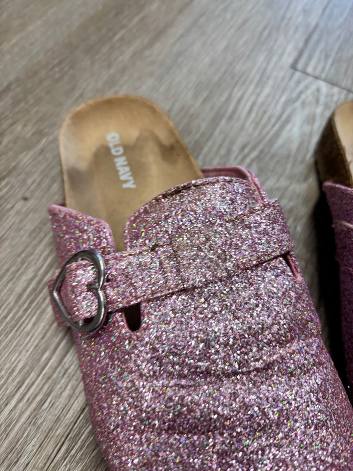 Old Navy Pink Sparkle Clogs (Light Dirt Mark) | Size Junior 1