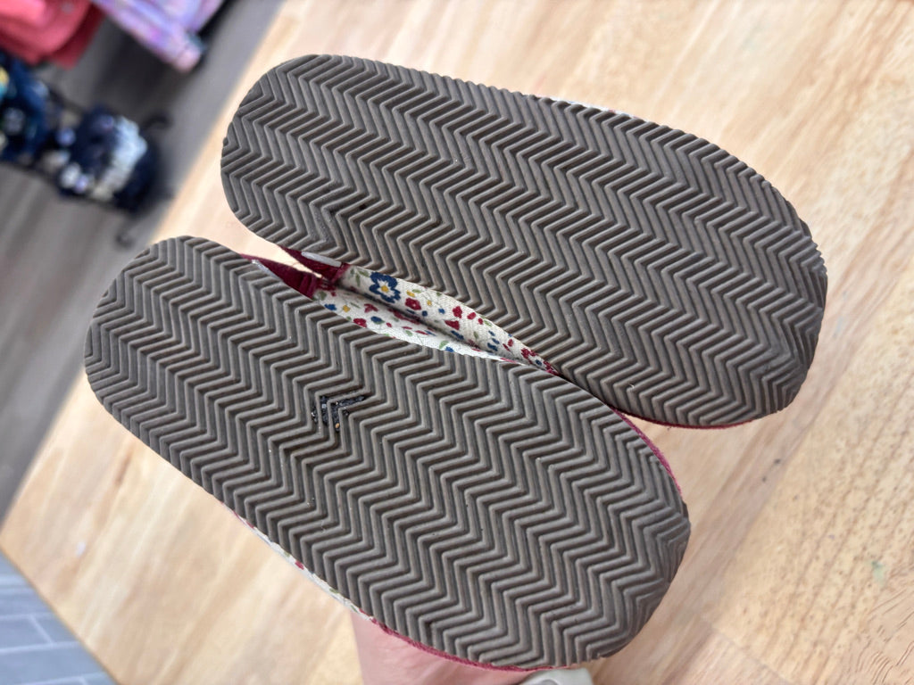 Happy Baby Sneaker 5/6- Maroon Floral