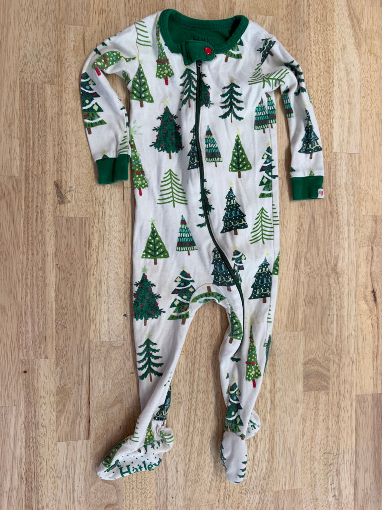 Hatley Christmas Tree Footed Sleeper – 9–12M | Forest Green | Play | Holiday