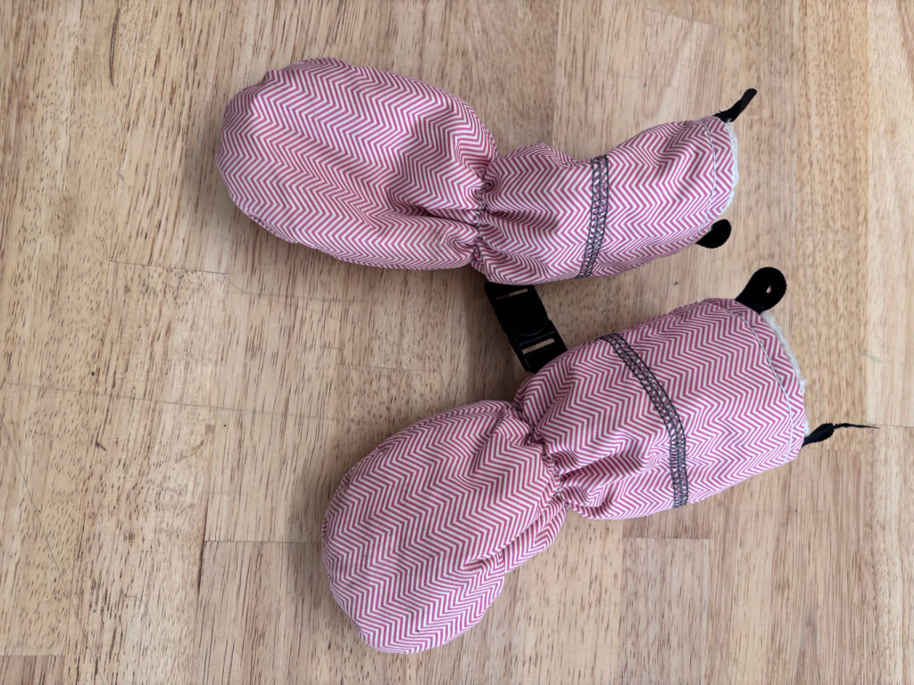 Juddlies 6–12M Red Chevron Mittens