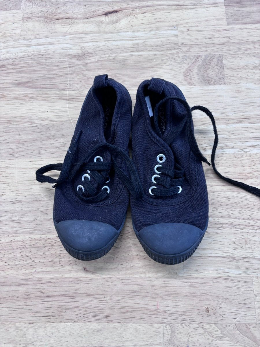 Joe Fresh Size 11 Canvas Tie - Up Shoes – Black - Nest and Sprout - Consignment