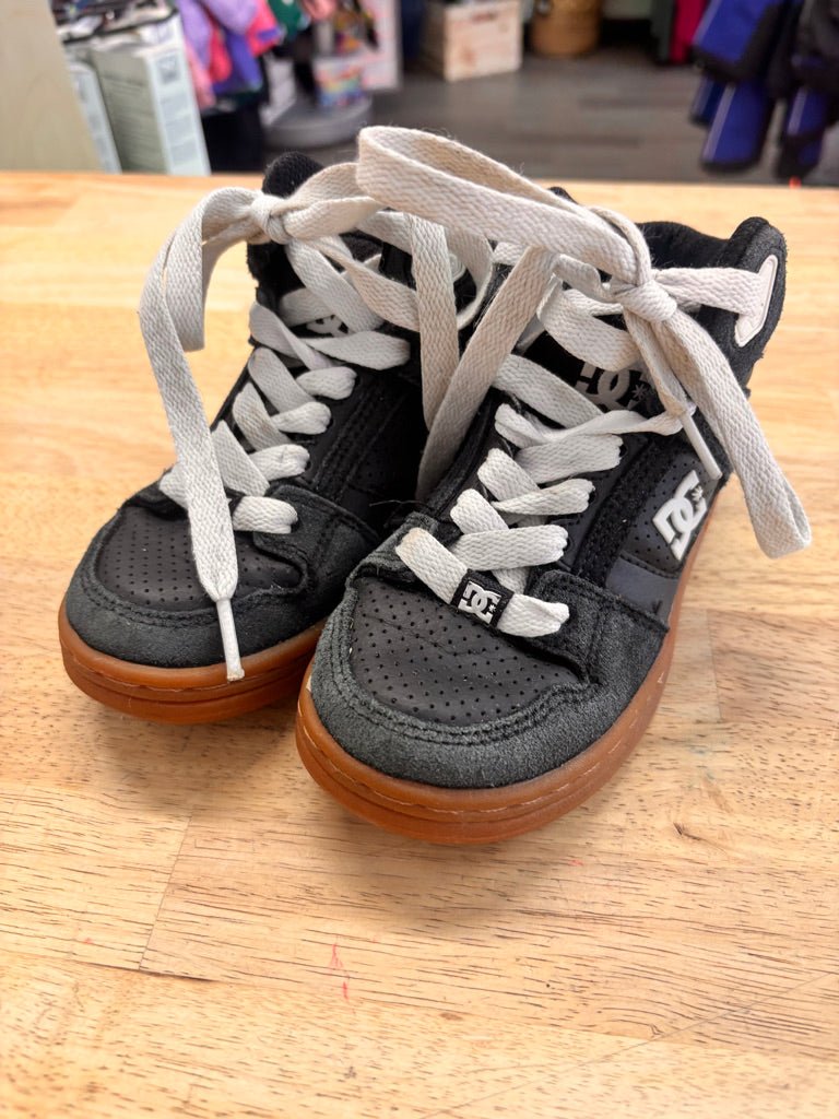 DC High - Top Shoes – 12 - Nest and Sprout - Consignment